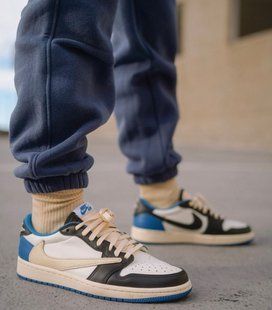 Nike Air Jordan 1 Low Travis Scot чоловічі кросівки J-101941 фото